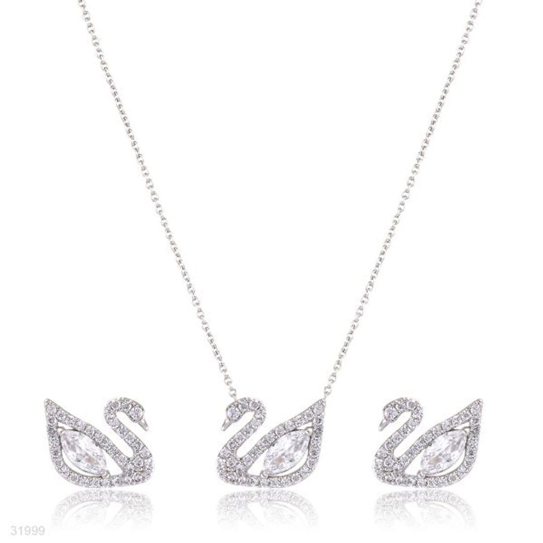stunning graceful swan set