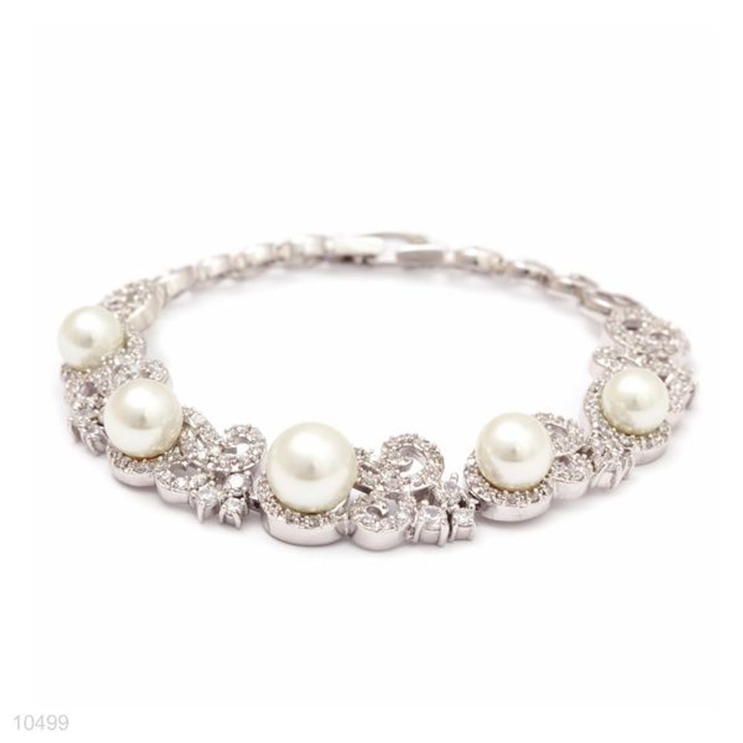 gorgeous intricate silver pearl bracelet